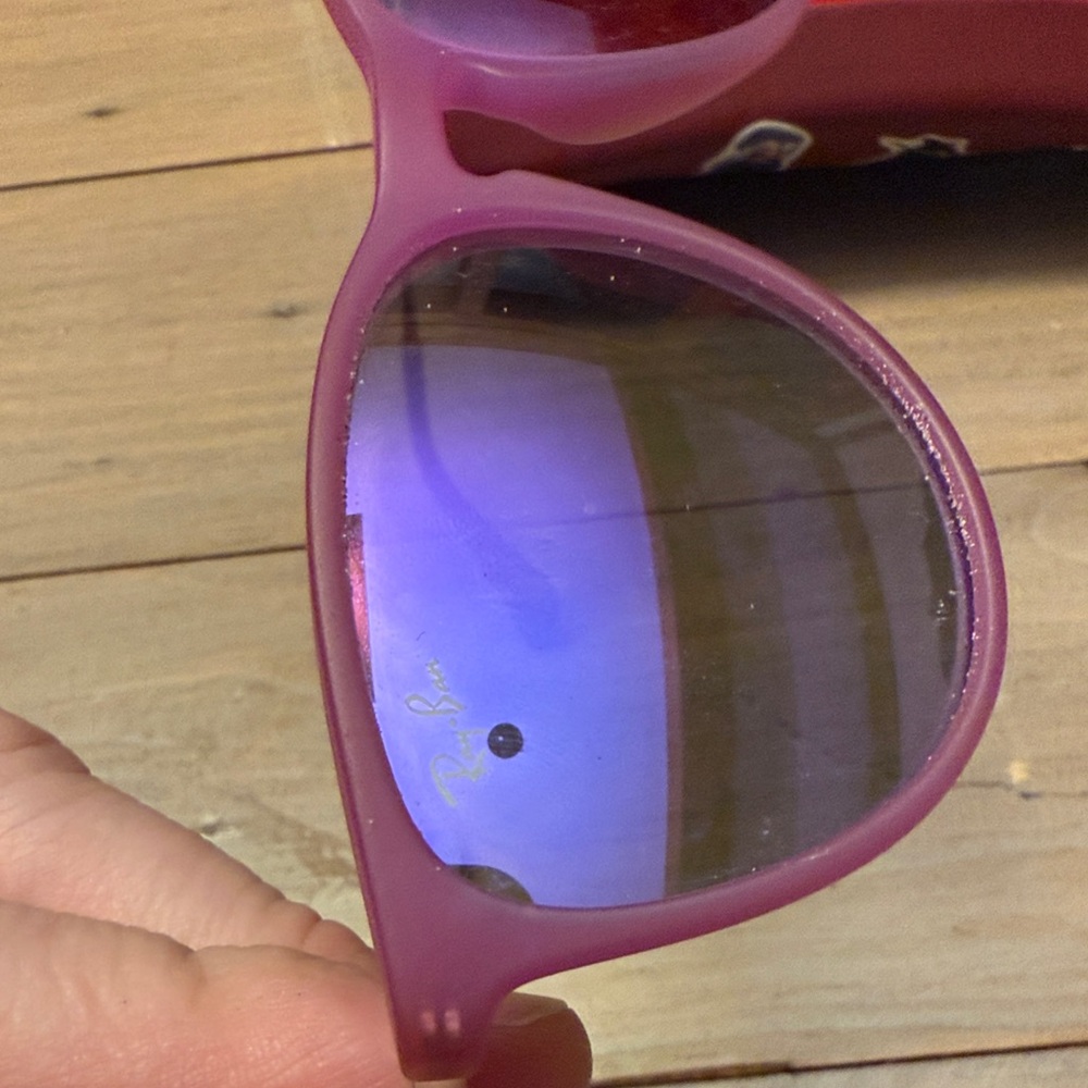 Girls Ray-Ban Purple Sunglasses with Red Case - Picture 4 of 4